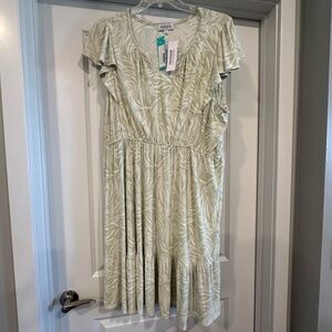 Gilli Light Green Leaf Pattern dress